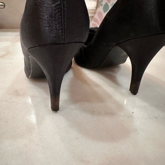 Marilyn Monroe Lip Print Gift Wrap - Picture 3 of 5